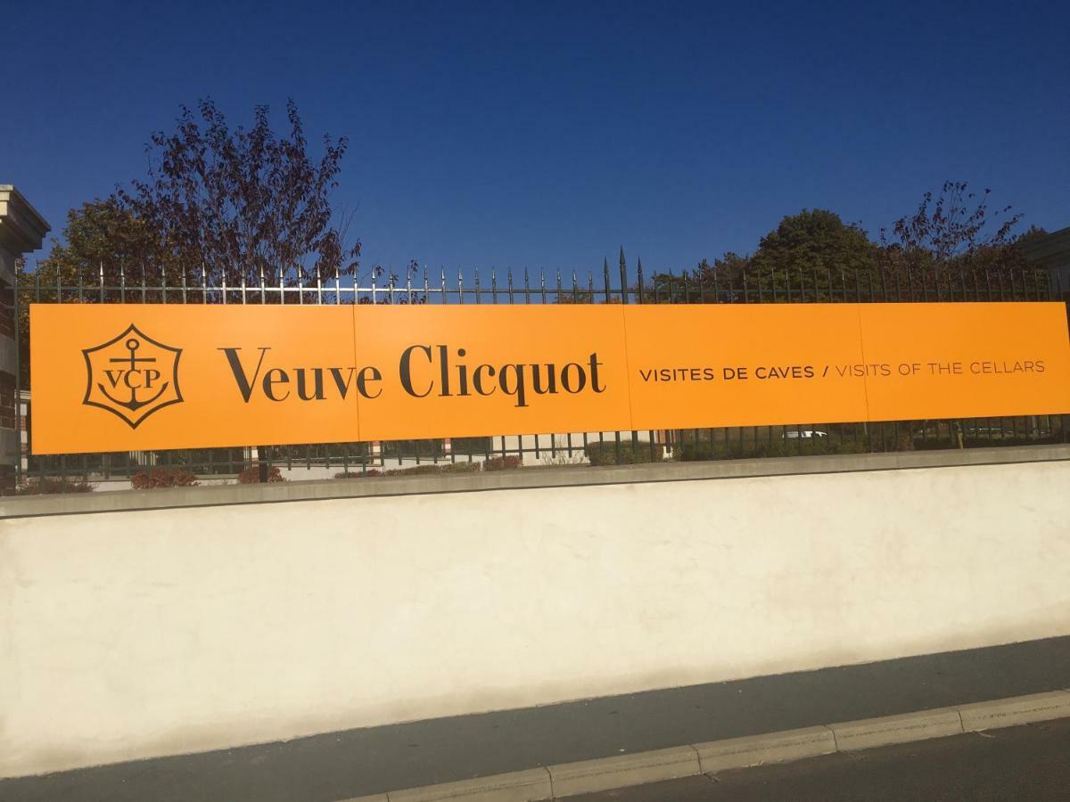 Bedinreims "Burgundy Bottle" 110M2 Exceptional, 4 Chambres Doubles, 2 Bain, Free Park & Wifi, Tout Equipe Εξωτερικό φωτογραφία